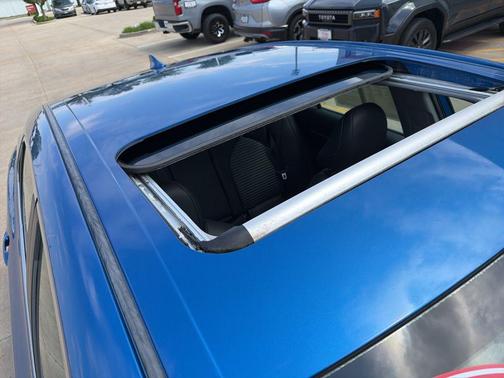 Blue Streak Metallic 2019 Toyota Camry SE