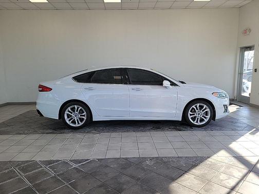 2020 Ford Fusion SEL