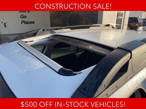 Crystal White Pearl 2025 Subaru Outback Onyx Edition