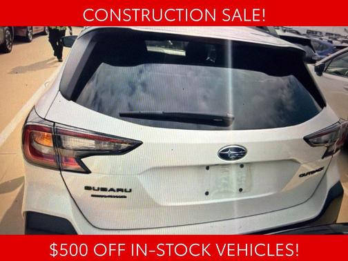 Crystal White Pearl 2025 Subaru Outback Onyx Edition