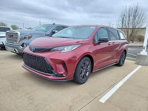 Ruby Flare Pearl 2025 Toyota Sienna XSE 7 Passenger