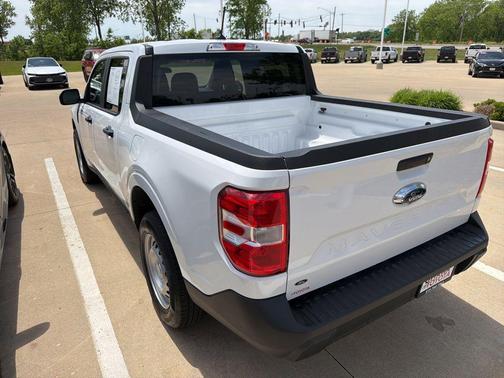 Oxford White 2024 Ford Maverick XL