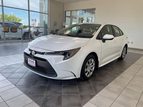 Ice 2026 Toyota Corolla LE