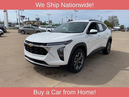 Summit White 2025 Chevrolet Trax LT