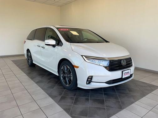 Platinum White Pearl 2023 Honda Odyssey Elite