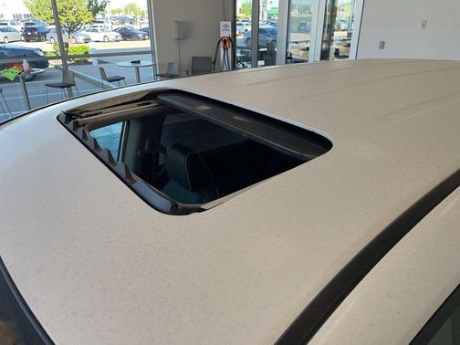 Platinum White Pearl 2023 Honda Odyssey Elite