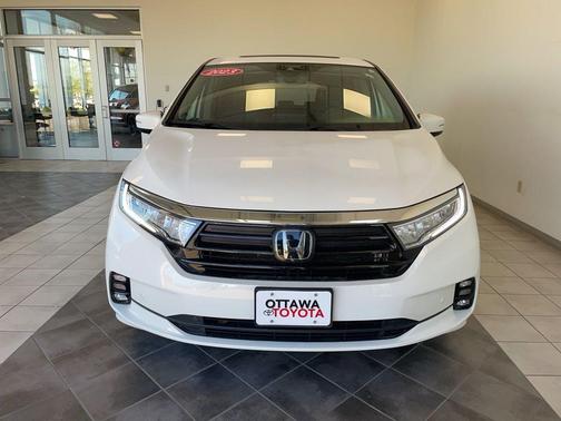 Platinum White Pearl 2023 Honda Odyssey Elite