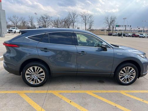 2021 Toyota Venza Limited