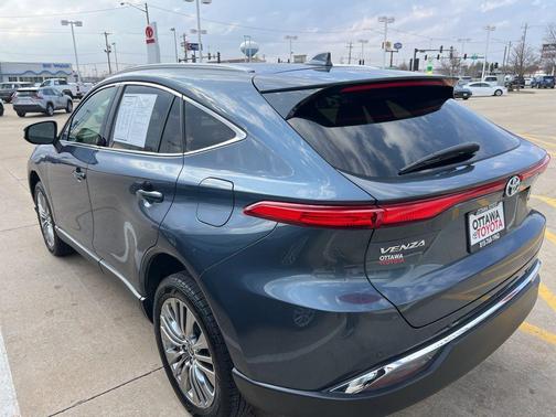 2021 Toyota Venza Limited