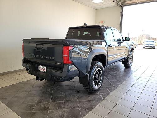 2026 Toyota Tacoma Hybrid TRD Off Road