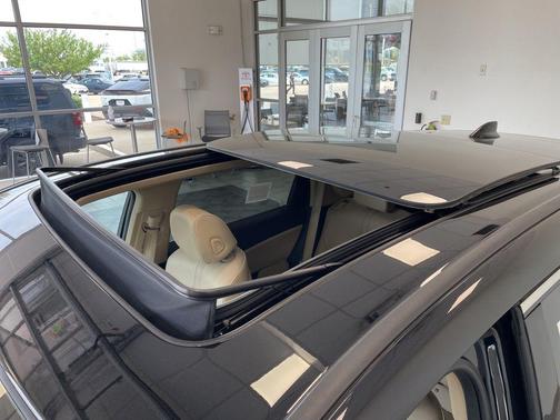 Majestic Black Pearl 2023 Acura RDX Advance Package