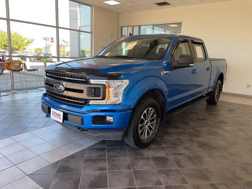 Velocity Blue Metallic 2019 Ford F-150 XLT