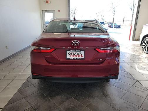 2022 Toyota Camry LE