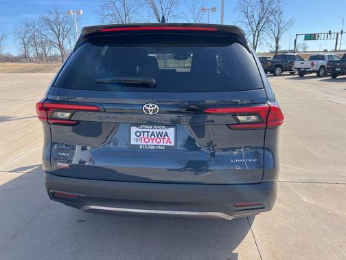 2024 Toyota Grand Highlander Limited