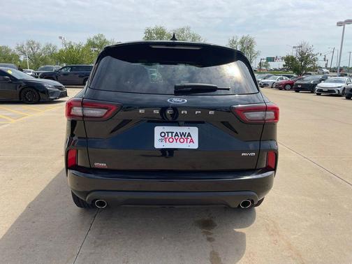 Agate Black Metallic 2023 Ford Escape ST-Line Elite