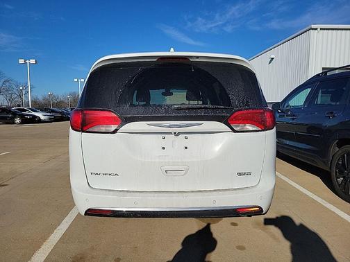 2020 Chrysler Pacifica Touring-L Plus