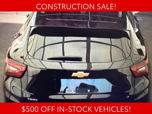Mosaic Black Metallic 2025 Chevrolet Trax LT