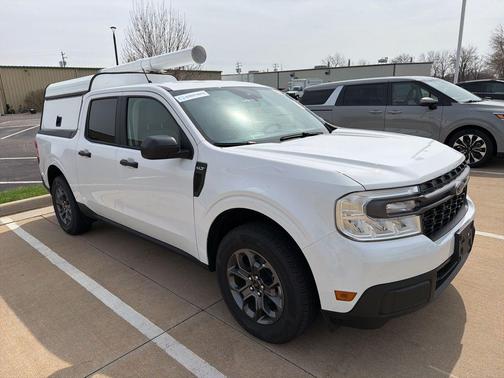 Oxford White 2024 Ford Maverick XLT