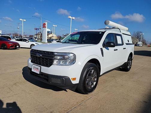 Oxford White 2024 Ford Maverick XLT