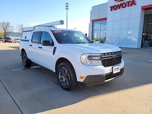 Oxford White 2024 Ford Maverick XLT