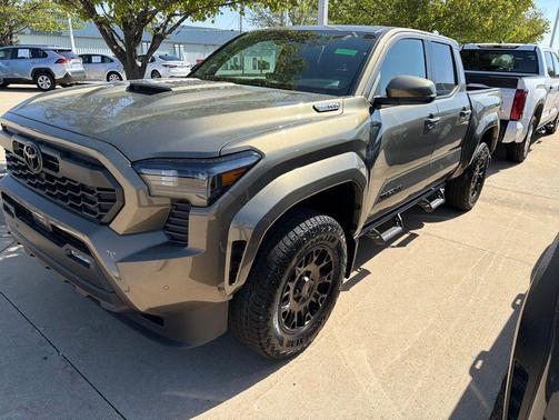 Bronze Oxide 2026 Toyota Tacoma Hybrid TRD Sport