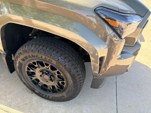 Bronze Oxide 2026 Toyota Tacoma Hybrid TRD Sport