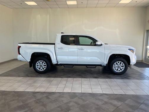 Ice Cap 2026 Toyota Tacoma SR5