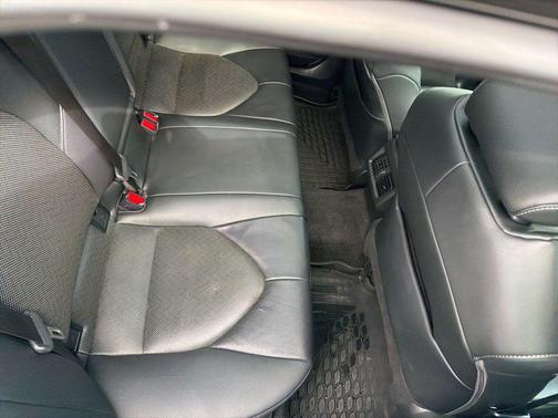 Midnight Black Metallic 2022 Toyota Camry XLE