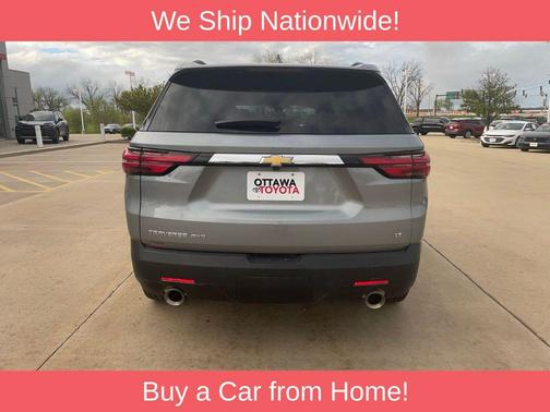 Sterling Gray Metallic 2023 Chevrolet Traverse LT Cloth