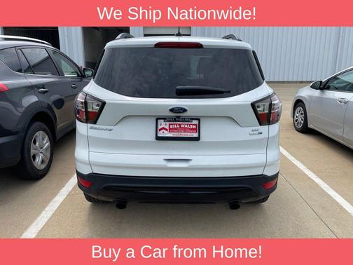 Oxford White 2017 Ford Escape SE