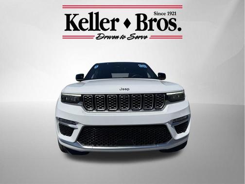 2022 Jeep Grand Cherokee Summit