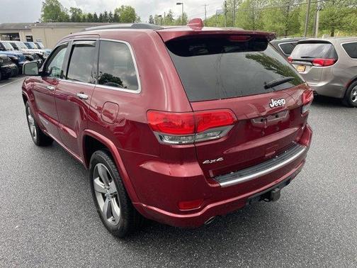 Photo 3 of 10 of 2015 Jeep Grand Cherokee Overland
