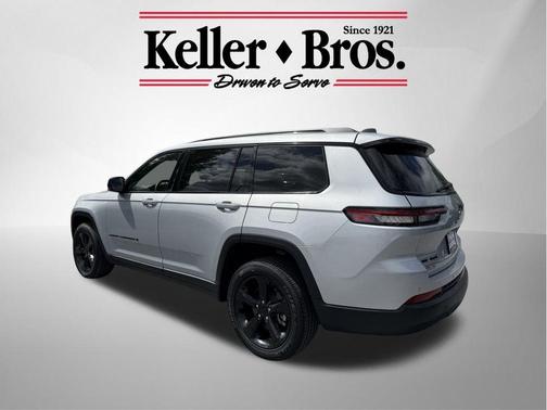 2022 Jeep Grand Cherokee L Laredo