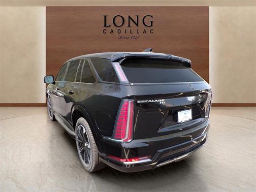 2025 Cadillac Escalade IQ 1