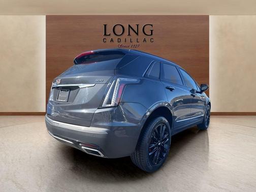 2022 Cadillac XT5 Sport