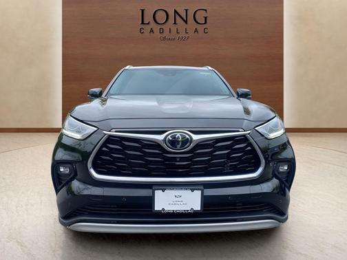 Midnight Black Metallic 2021 Toyota Highlander Platinum