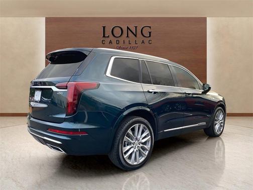 2025 Cadillac XT6 Premium Luxury AWD