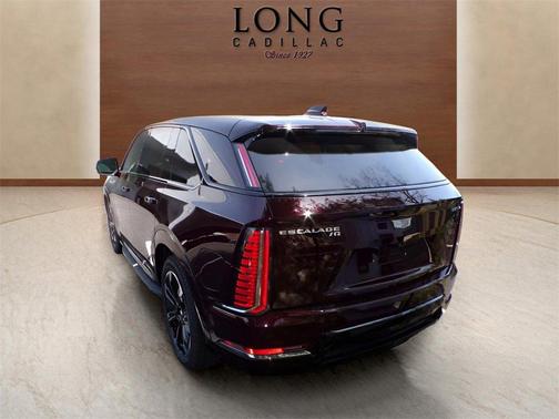 2025 Cadillac Escalade IQ SPORT 1