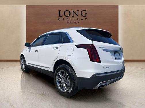 Crystal White Tri-Coat 2023 Cadillac XT5 Premium Luxury