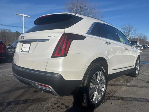 2023 Cadillac XT5 Premium Luxury