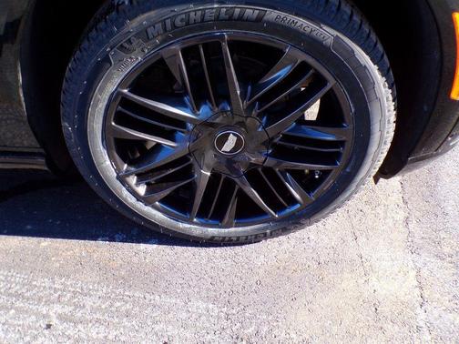 2025 Cadillac Escalade IQ SPORT 1