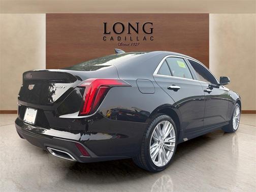2022 Cadillac CT4 Premium Luxury