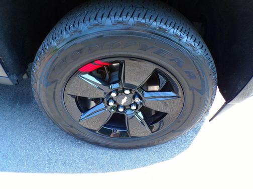 Black 2021 Chevrolet Colorado LT