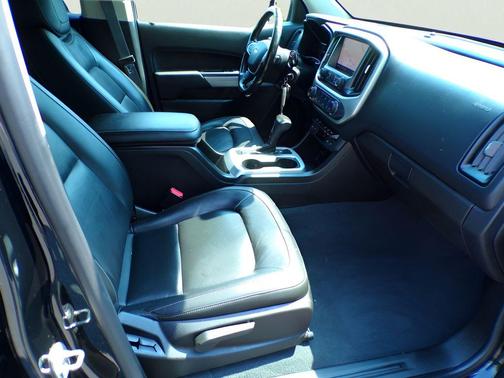 Black 2021 Chevrolet Colorado LT