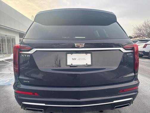 2025 Cadillac XT6 Premium Luxury AWD