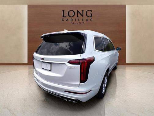 2025 Cadillac XT6 Luxury AWD