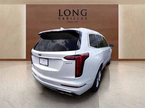 2025 Cadillac XT6 Luxury AWD