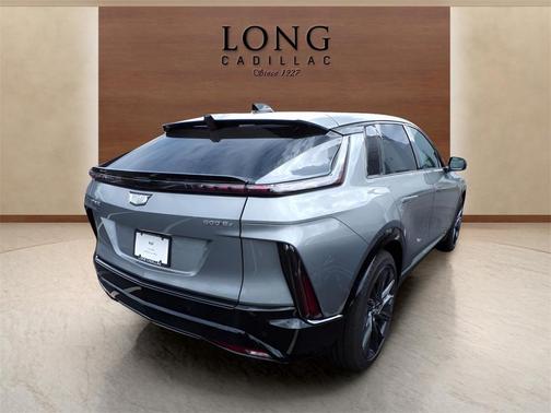 2025 Cadillac LYRIQ Sport