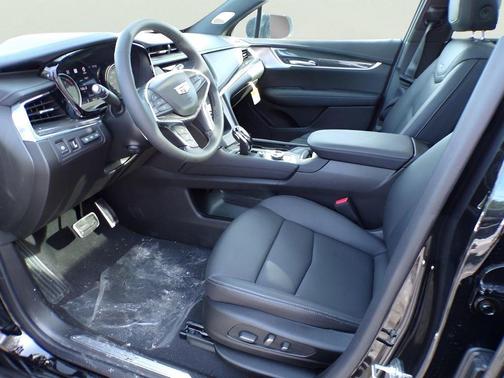 2026 Cadillac XT5 Sport