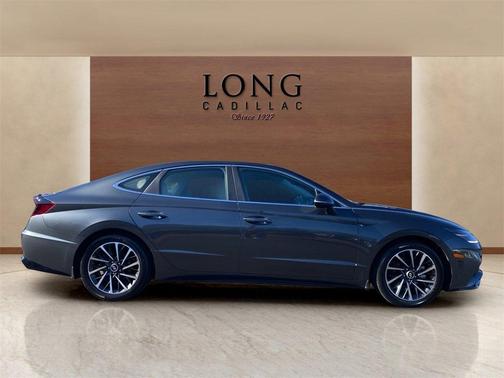 2022 Hyundai SONATA Limited